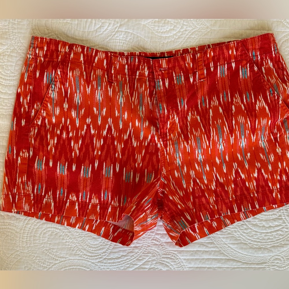 Calvin Klein jeans. Flat front shorts. Size 14.